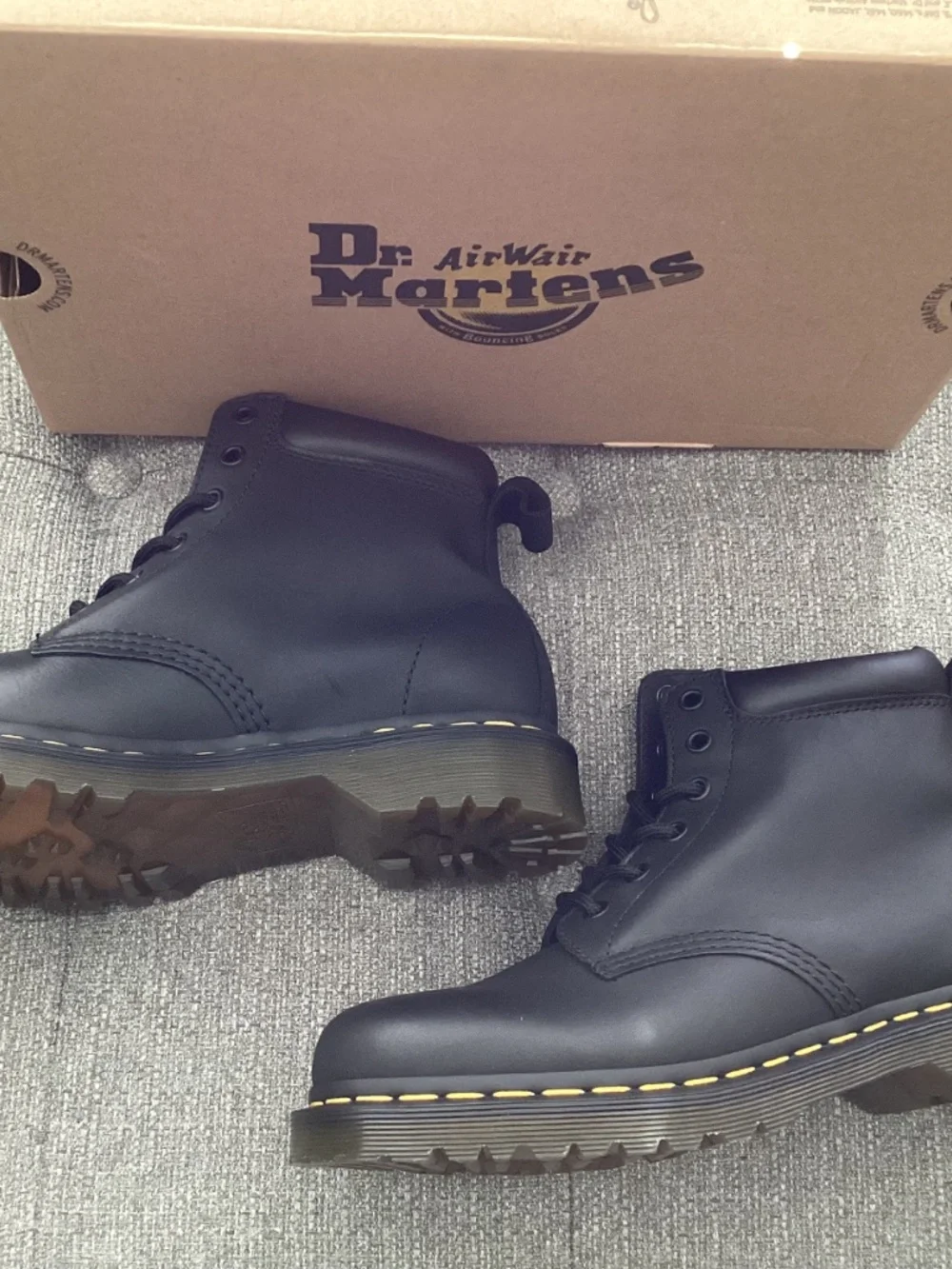 Dr. Martens 939 Ben Boot, size US 8/ EU 39